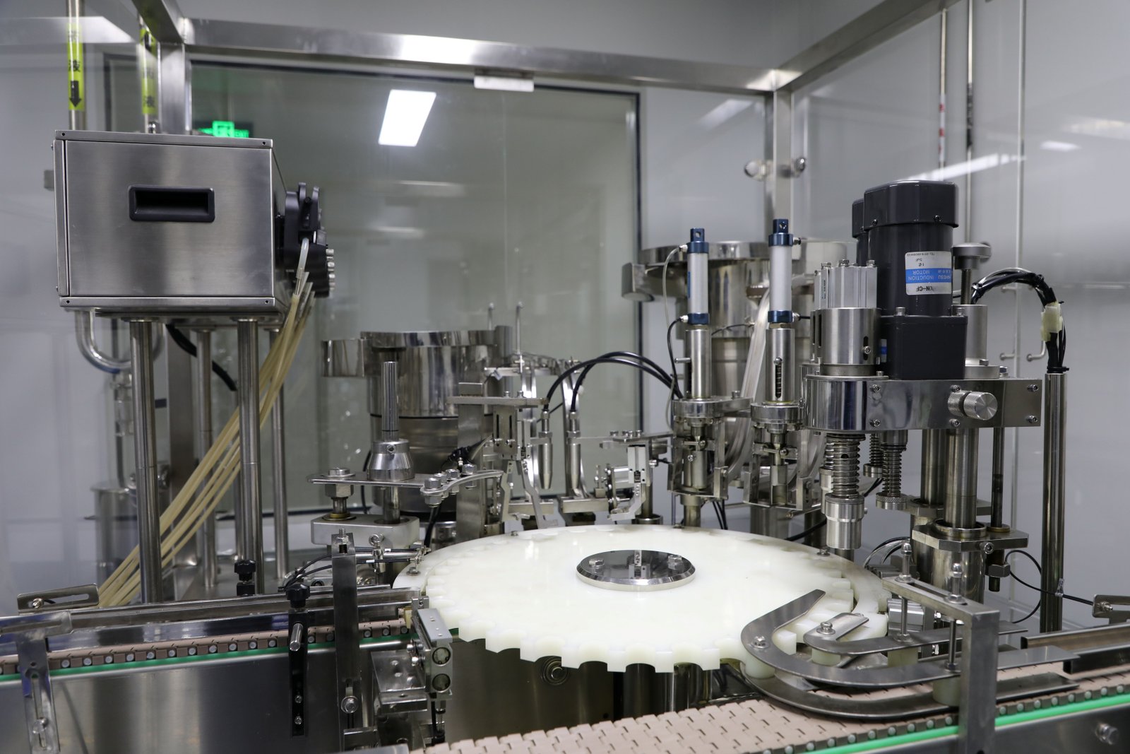 SeaRey filling equipment in the production workshop
