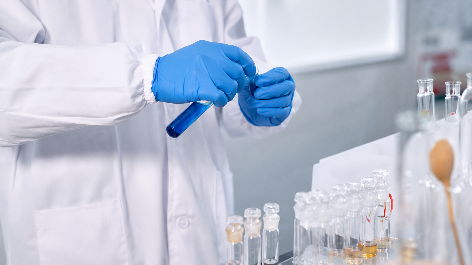 SeaRey real laboratory sample testing with blue reagent